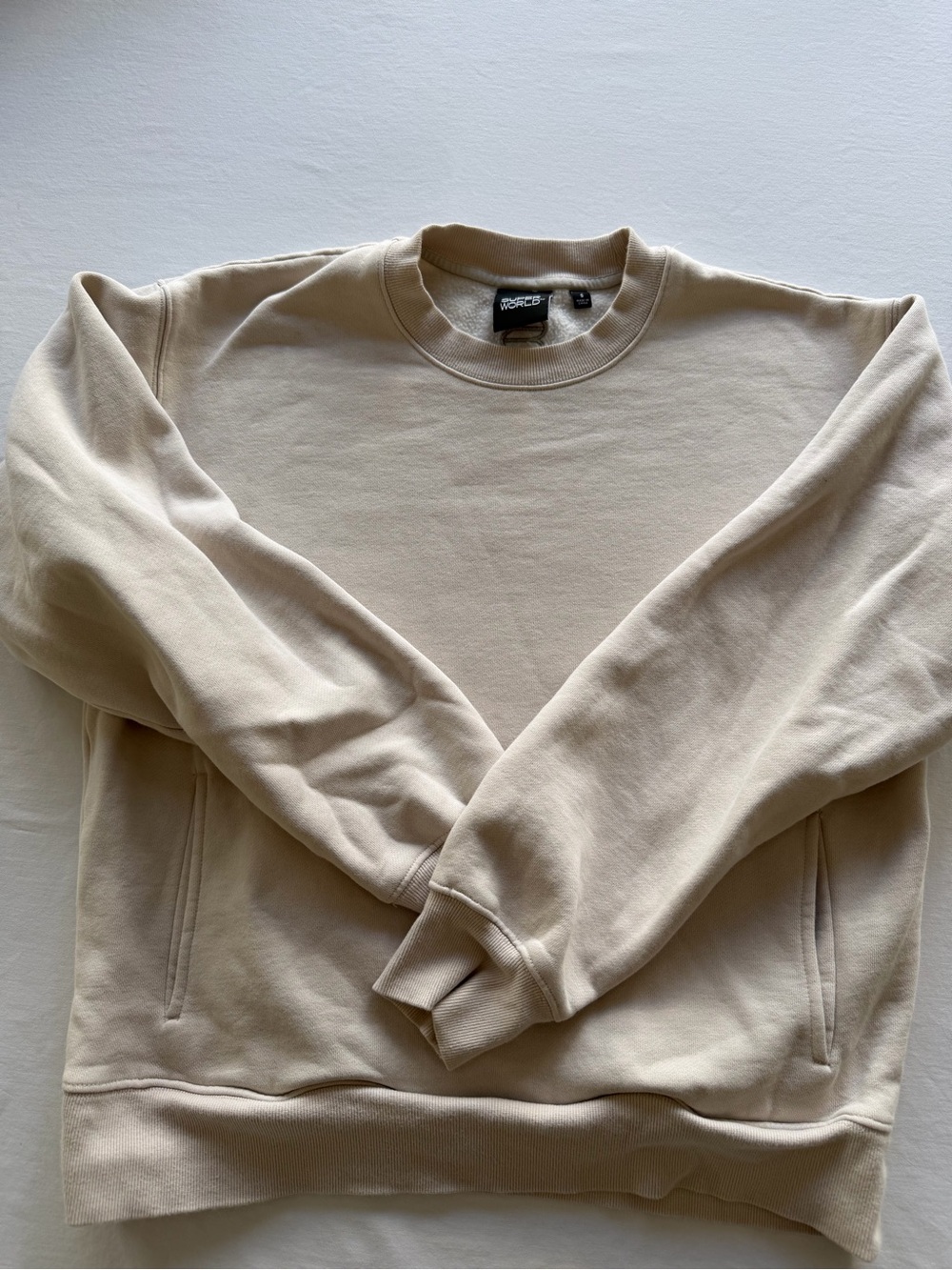 Aritzia Super World pale beige Crewneck Sweatshirt-small